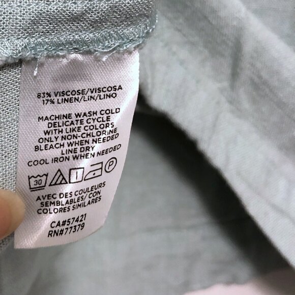 Ann Taylor Solid Light Sage Green Puff Sleeves Button Front Blouse M - Picture 6 of 6